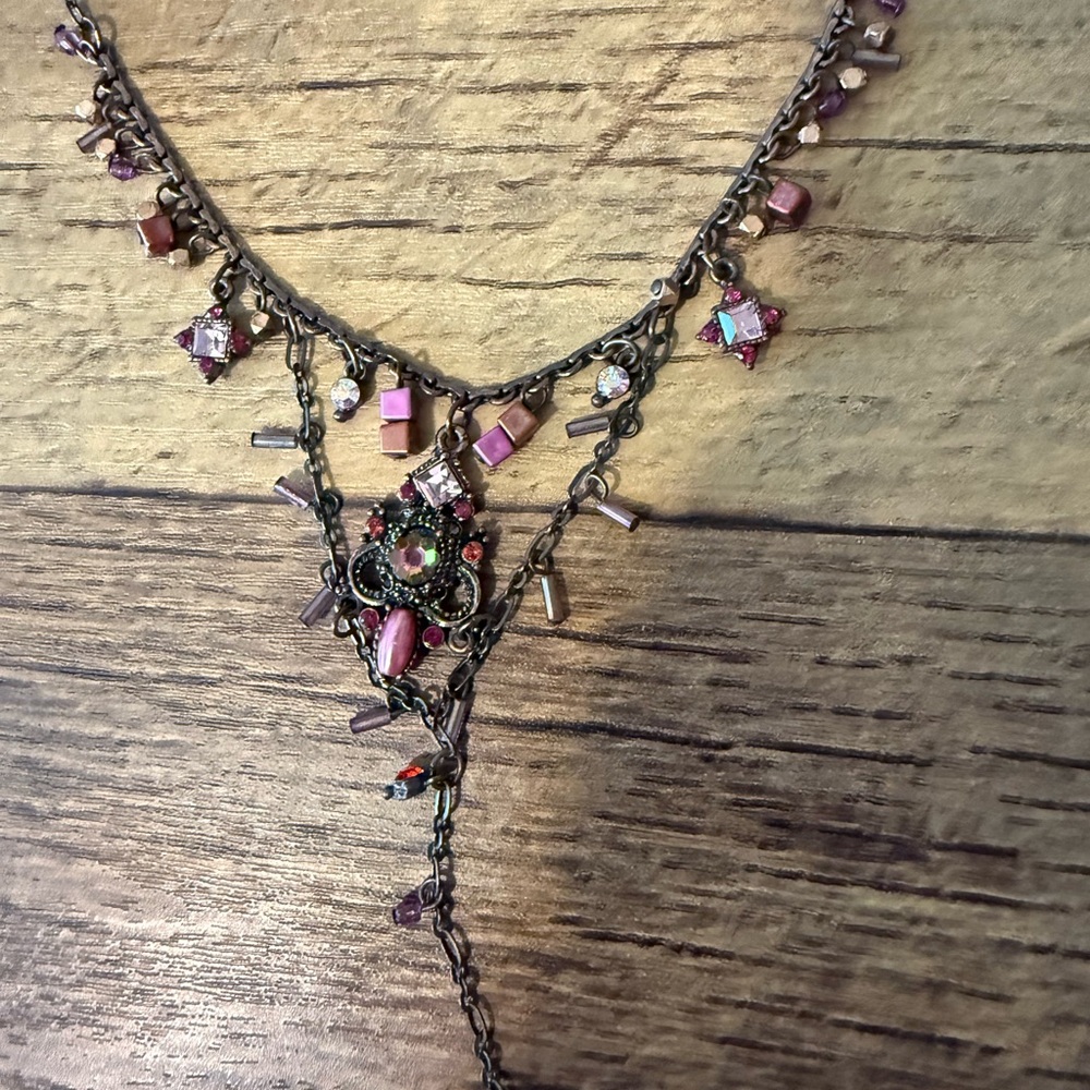 Elegant Pink and Gold Women's Necklace